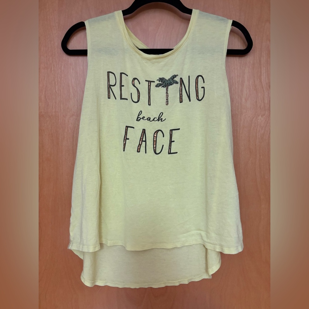 Eyeshadow Light Yellow Sleeveless Graphic Tank Top